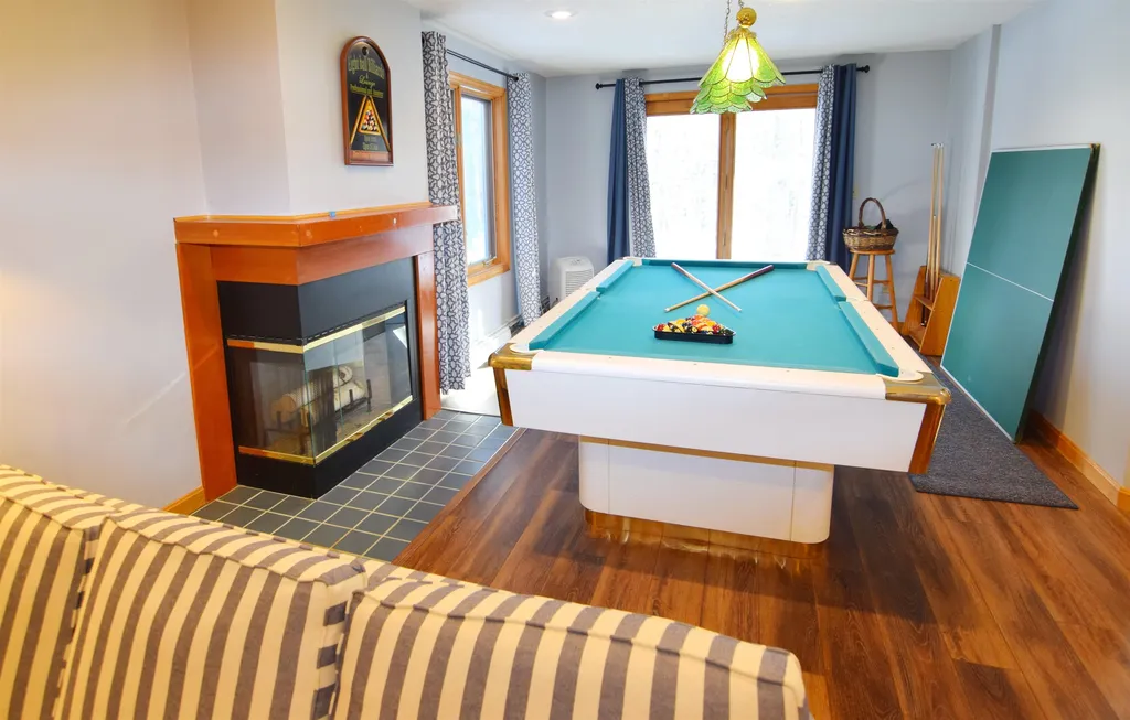 17 Pinehills Lane Lincoln NH 03251
