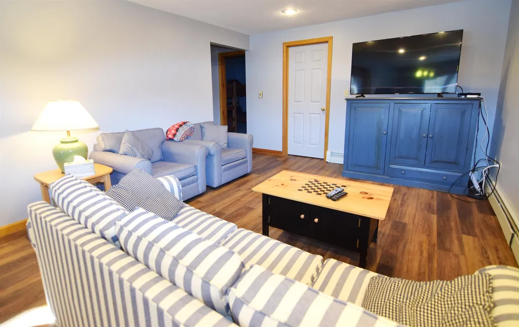 17 Pinehills Lane Lincoln NH 03251