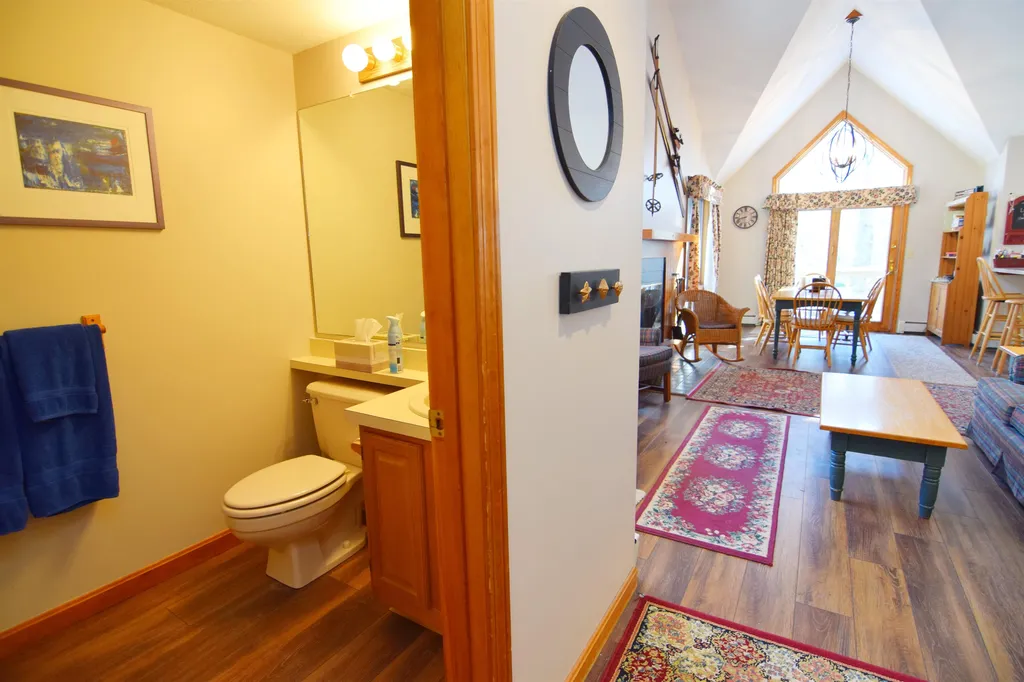 17 Pinehills Lane Lincoln NH 03251