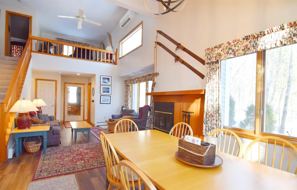 17 Pinehills Lane Lincoln NH 03251