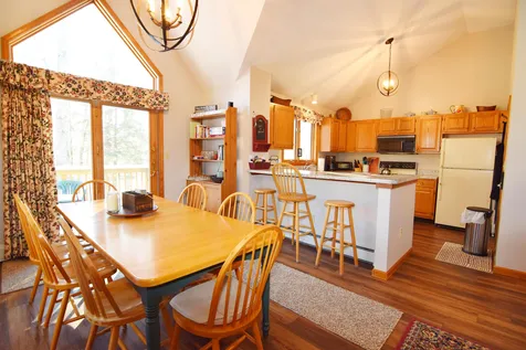 17 Pinehills Lane Lincoln NH 03251