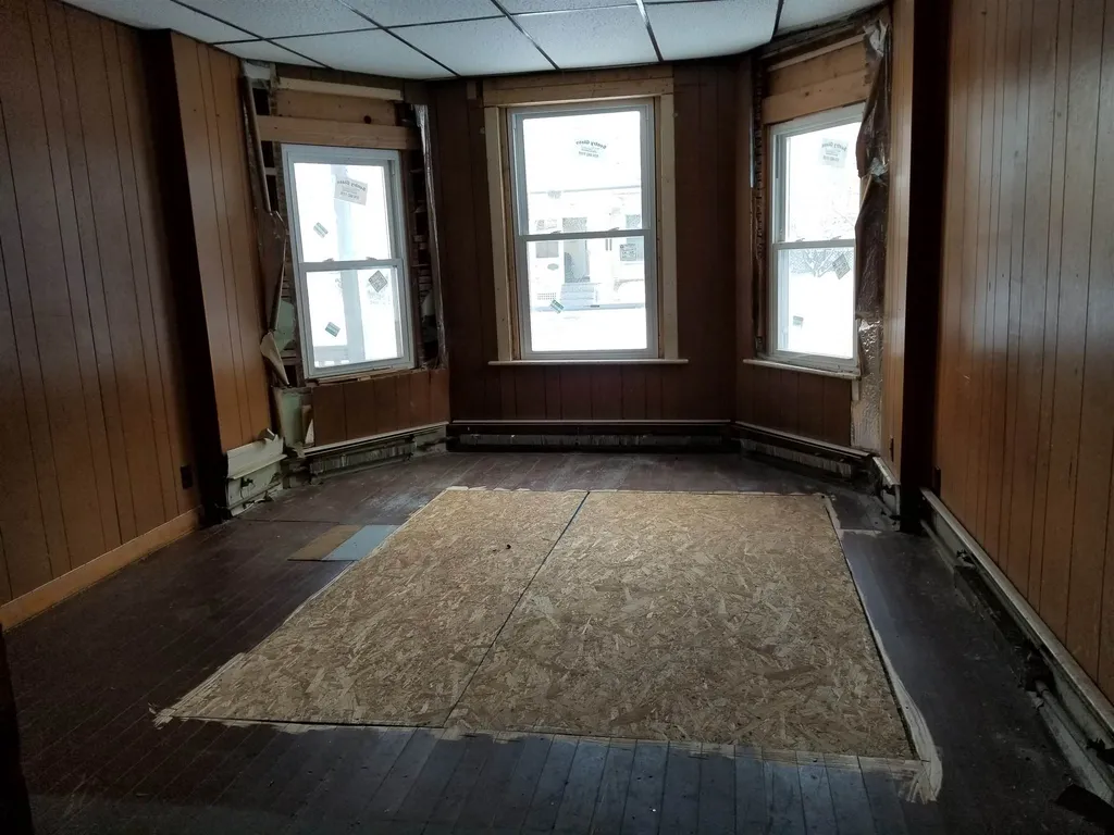 99 Chestnut Street Claremont NH 03743