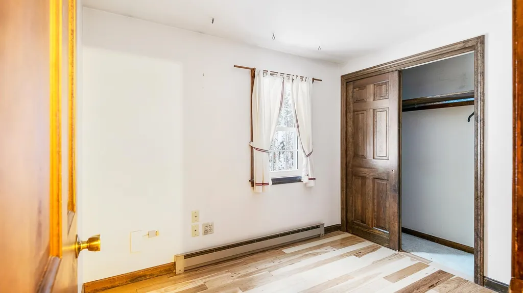 195 Pine Hill Road New London NH 03257