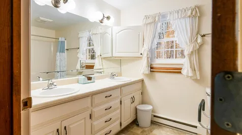 195 Pine Hill Road New London NH 03257