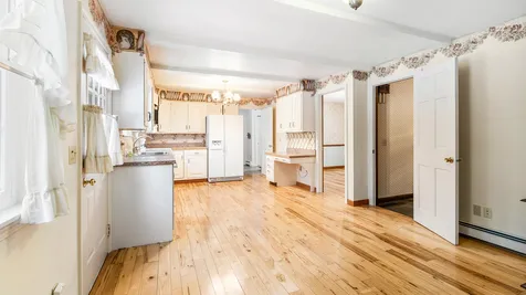 195 Pine Hill Road New London NH 03257