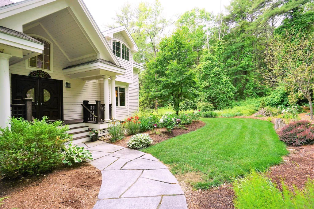 27 Putney Road Dunbarton NH 03046