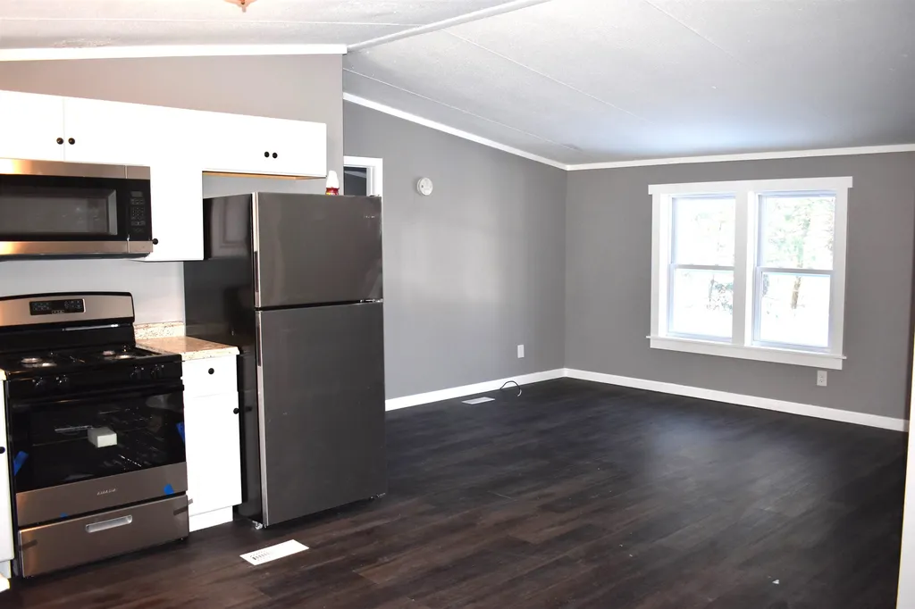 44 Hall Road Hillsborough NH 03244