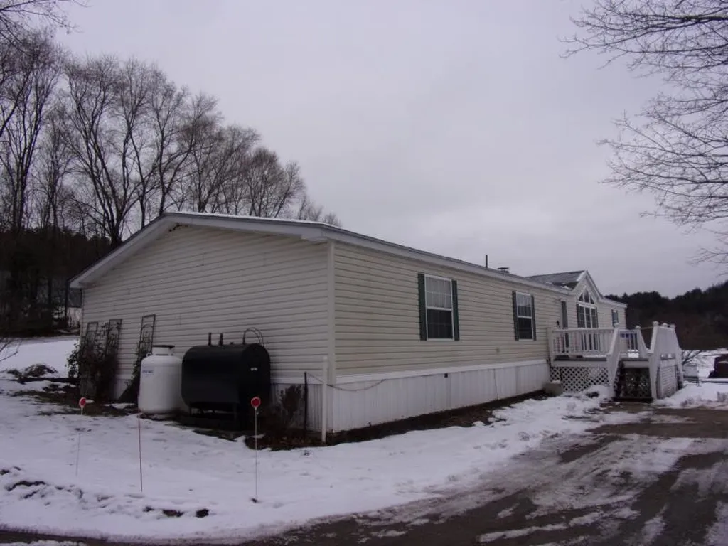 676 Us Route 5 Hartland VT 05089