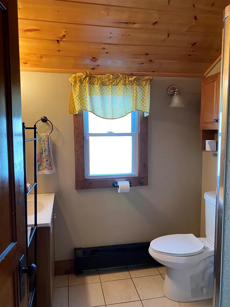 8 Ayles Court Franklin NH 03235