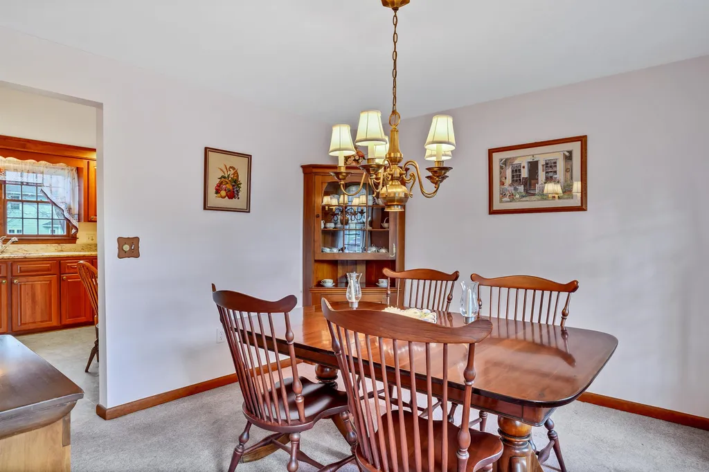 5 Deerhaven Drive Nashua NH 03064