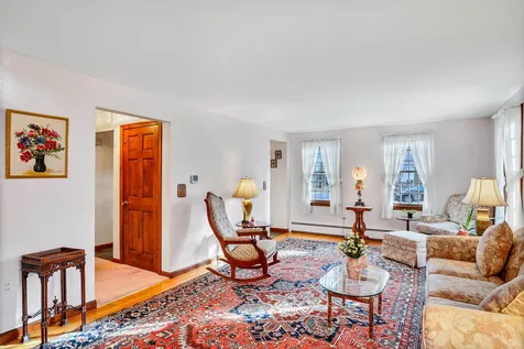 5 Deerhaven Drive Nashua NH 03064