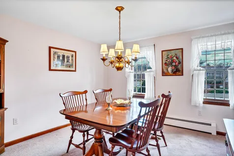 5 Deerhaven Drive Nashua NH 03064