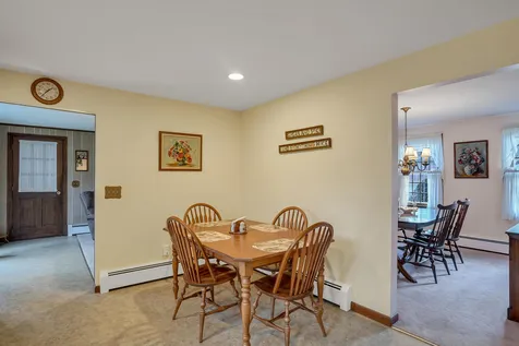 5 Deerhaven Drive Nashua NH 03064