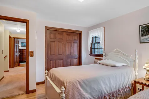 5 Deerhaven Drive Nashua NH 03064