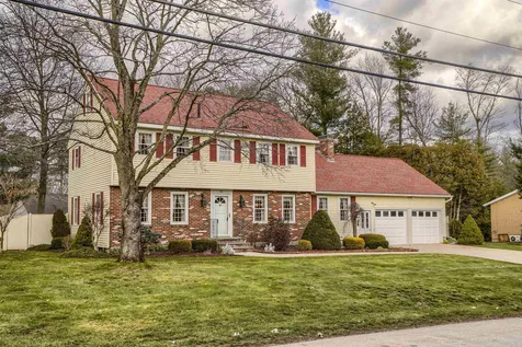 5 Deerhaven Drive Nashua NH 03064