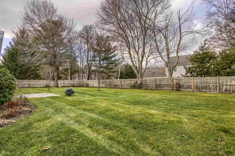 5 Deerhaven Drive Nashua NH 03064