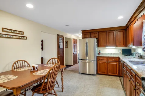 5 Deerhaven Drive Nashua NH 03064