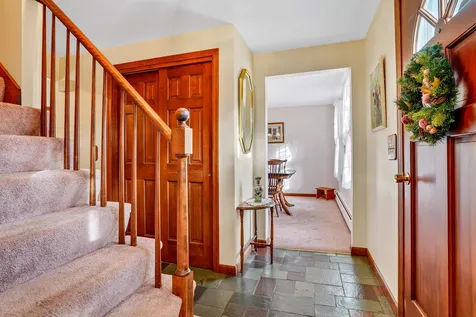 5 Deerhaven Drive Nashua NH 03064