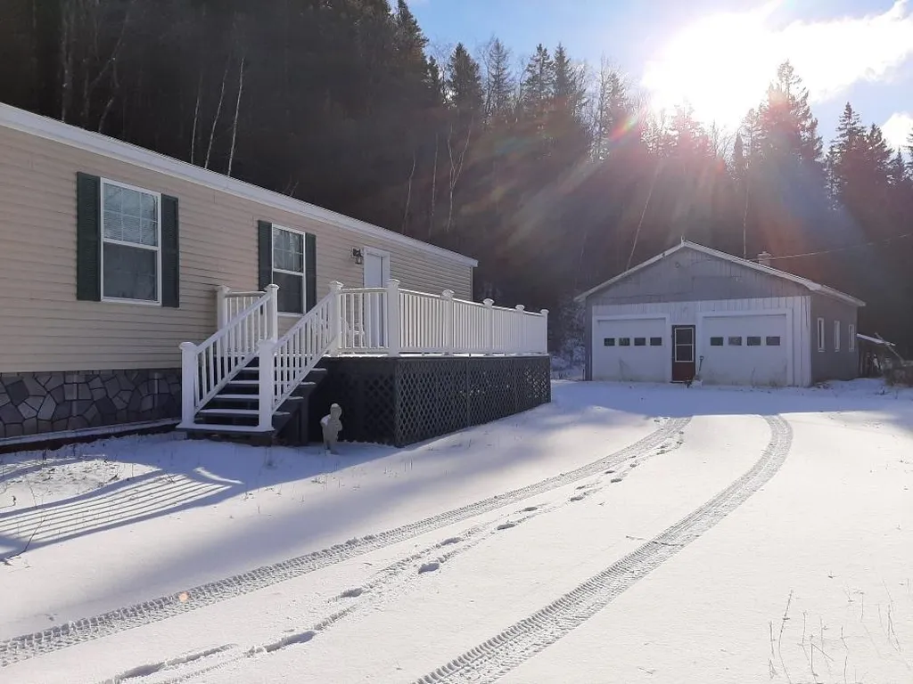 1104 Halls Stream Road Pittsburg NH 03592