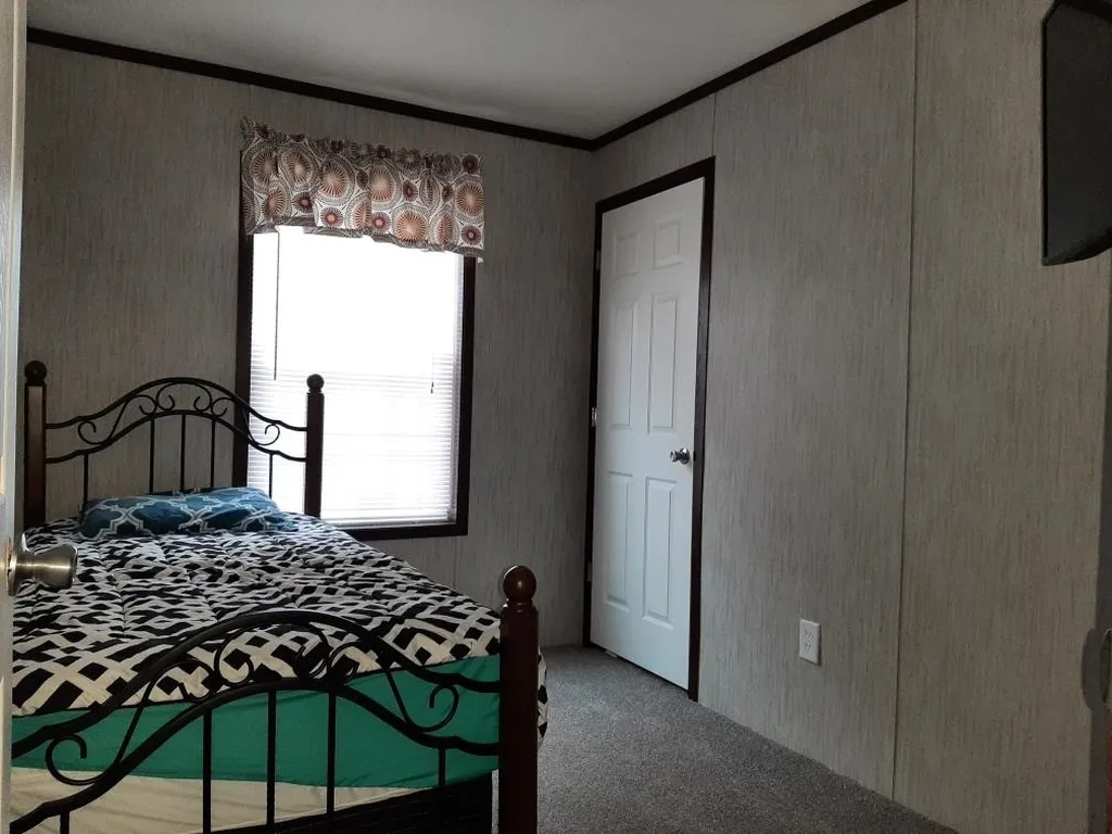 1104 Halls Stream Road Pittsburg NH 03592