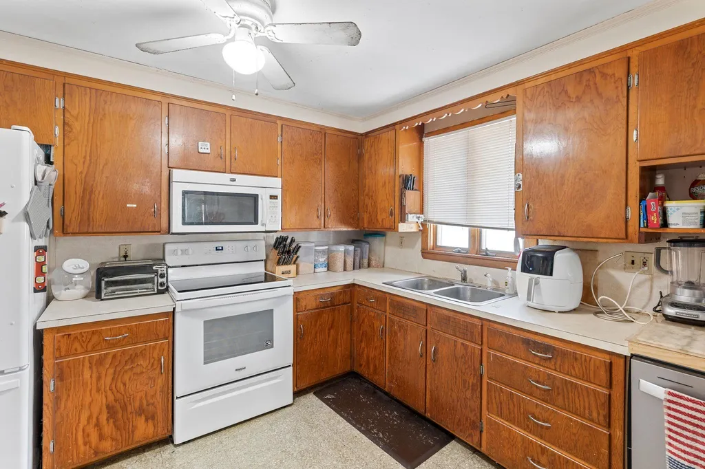 14 Province Road Barrington NH 03825