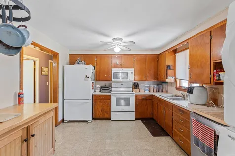 14 Province Road Barrington NH 03825