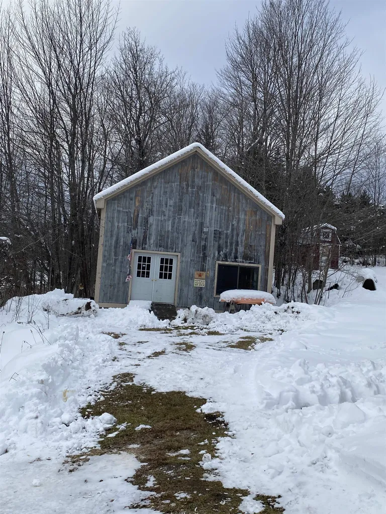 230 Vt Route 25 Topsham VT 05086