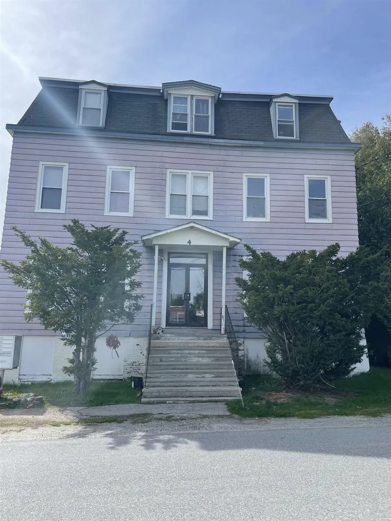 4 Bixby Hill Road Essex VT 05452-2227
