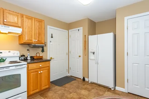 118 Secretariat Way Rochester NH 03867