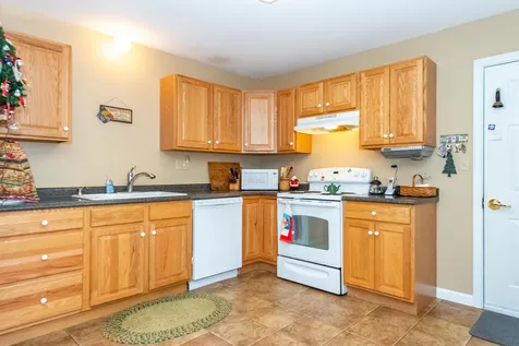 118 Secretariat Way Rochester NH 03867