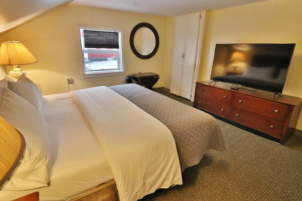 21 Franklin Street Lincoln NH 03251