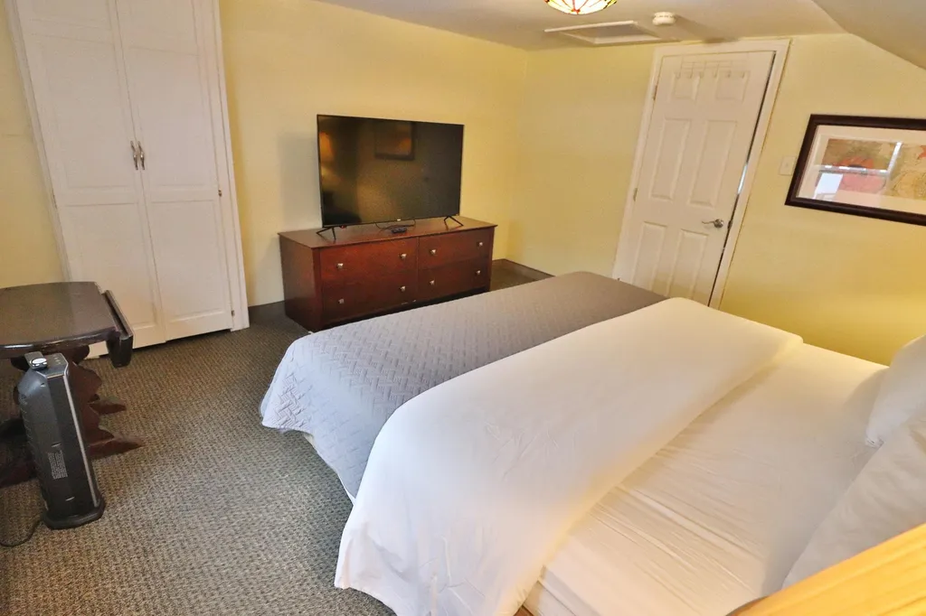 21 Franklin Street Lincoln NH 03251