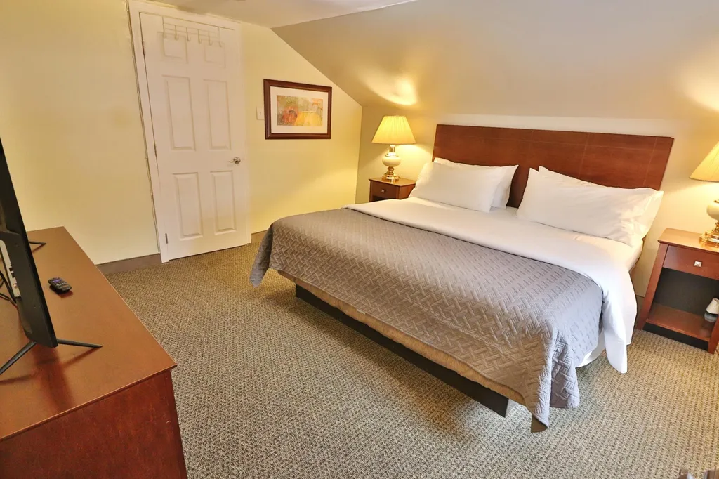 21 Franklin Street Lincoln NH 03251
