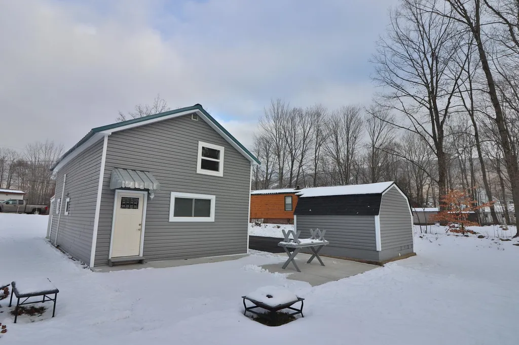 21 Franklin Street Lincoln NH 03251