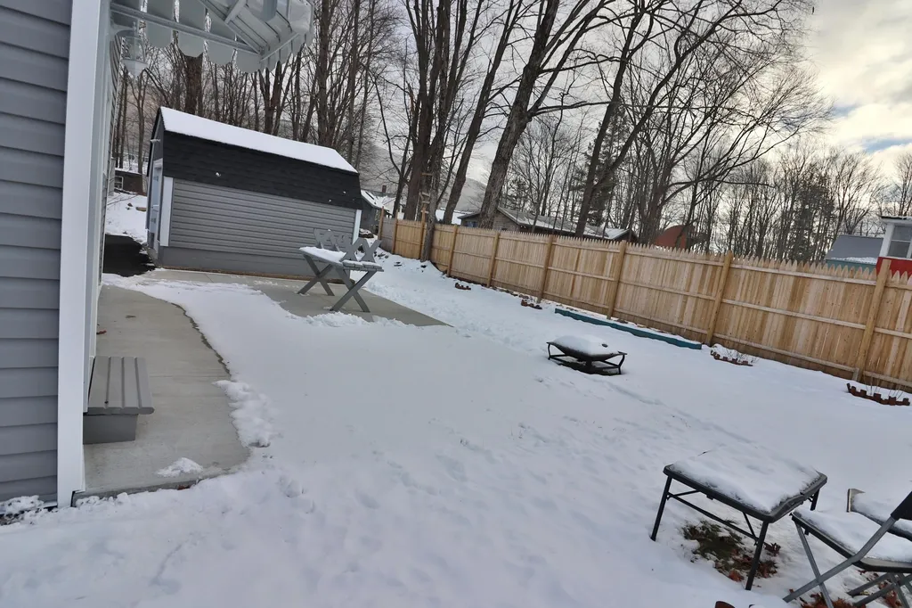 21 Franklin Street Lincoln NH 03251