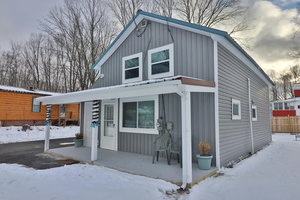 21 Franklin Street Lincoln NH 03251