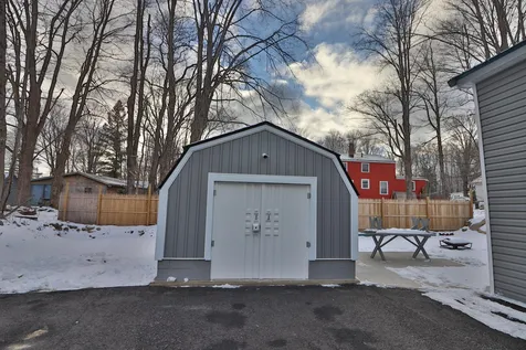 21 Franklin Street Lincoln NH 03251