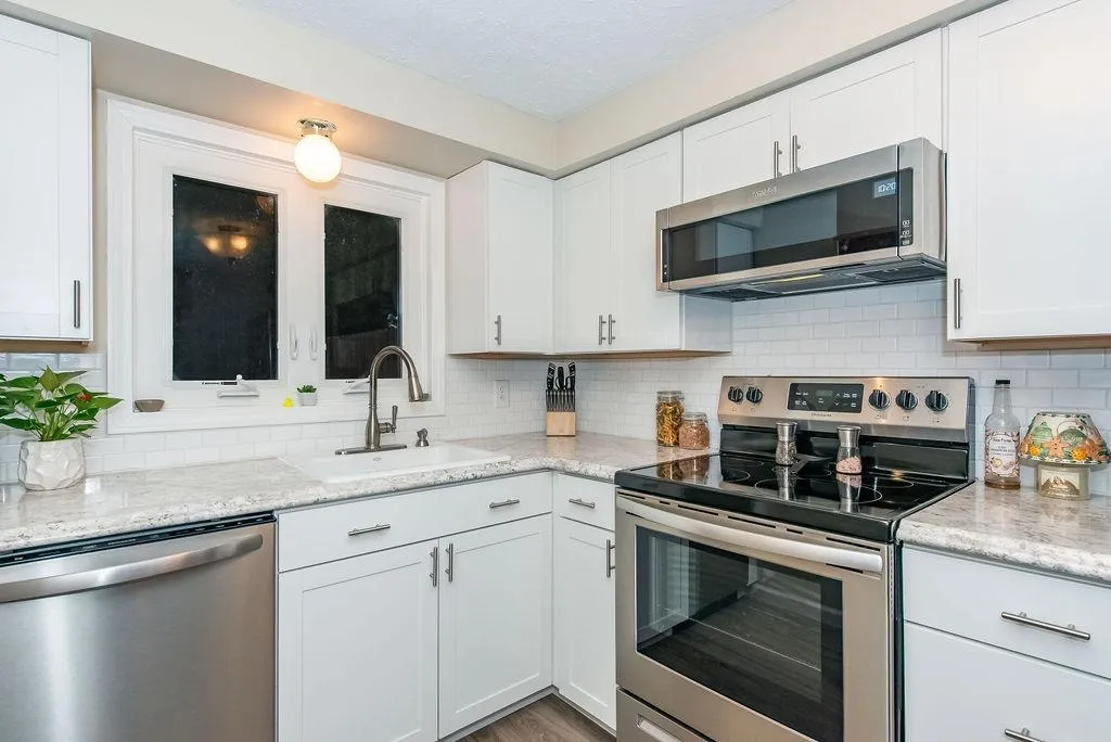 8 Cedarbrook Avenue Rochester NH 03867