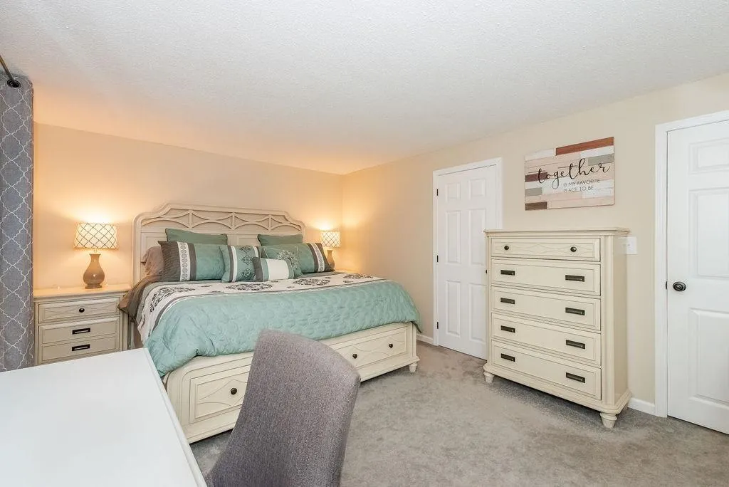 8 Cedarbrook Avenue Rochester NH 03867