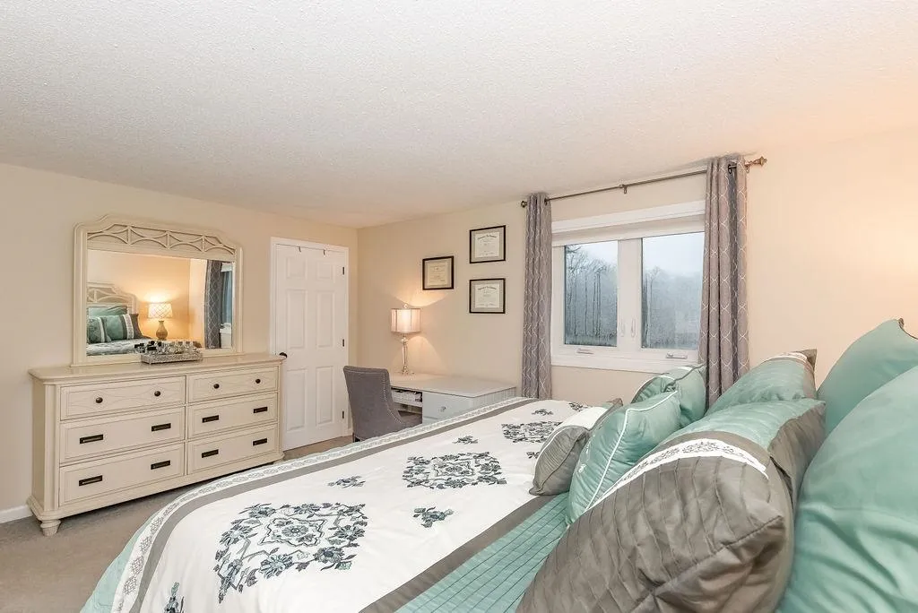 8 Cedarbrook Avenue Rochester NH 03867