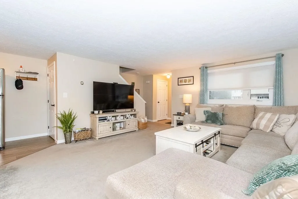 8 Cedarbrook Avenue Rochester NH 03867