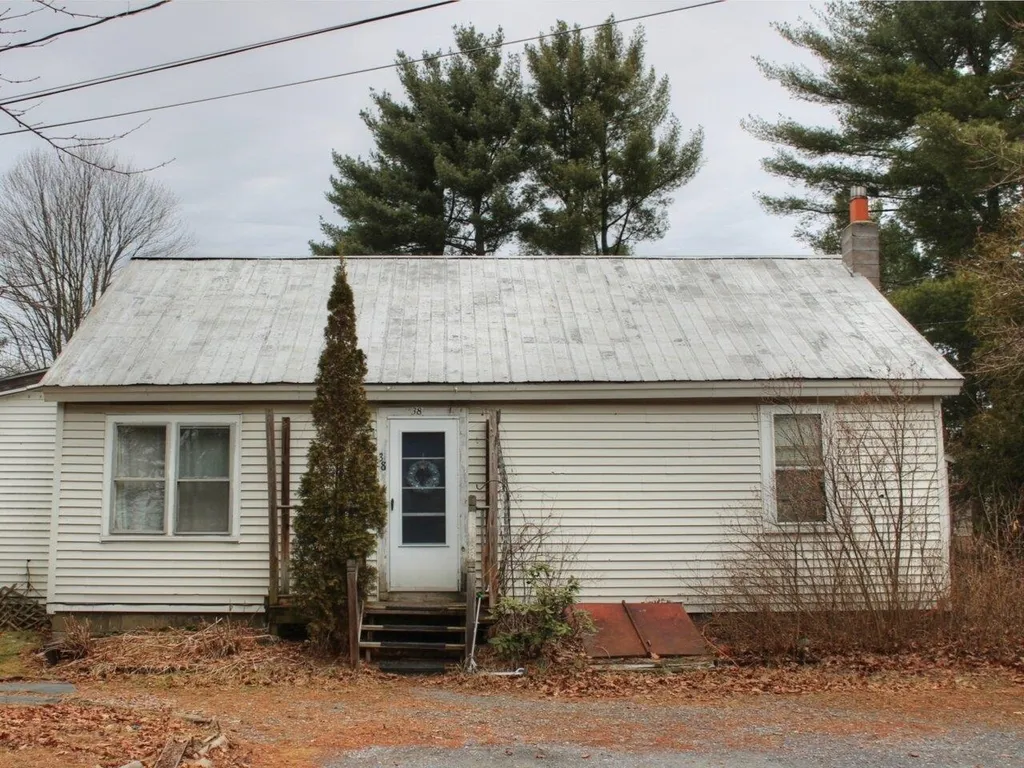 38 Lavigne Road Essex VT 05452