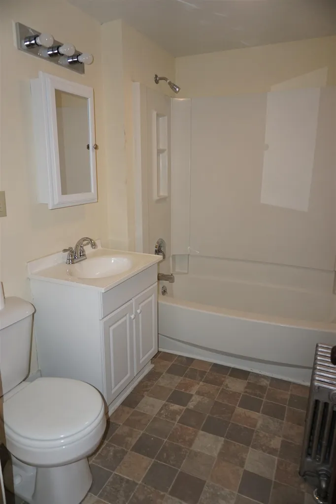 6 Adams Street Burlington VT 05401