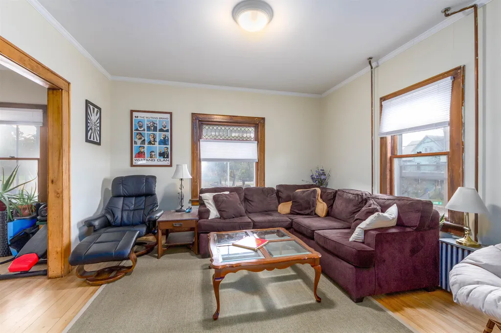 6 Adams Street Burlington VT 05401