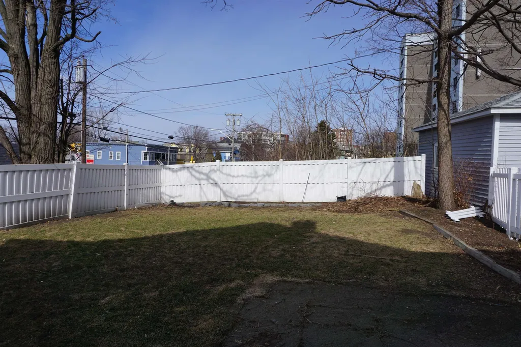 6 Adams Street Burlington VT 05401