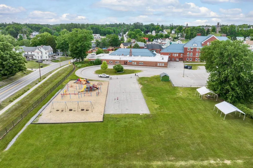 5 Elm Street Northfield NH 03276