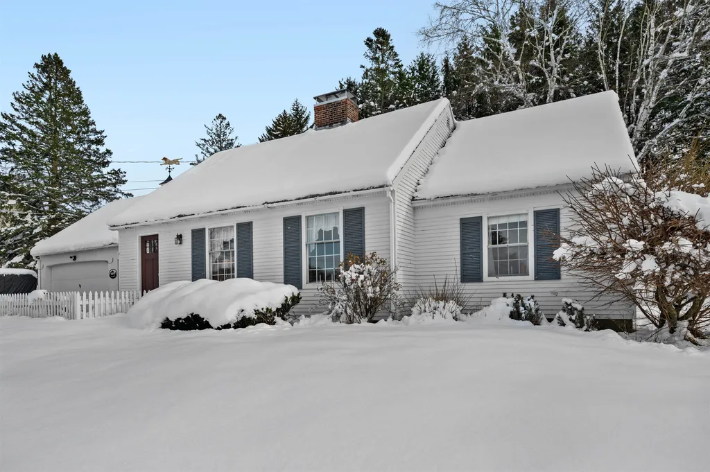303 Camp Street Barre Town VT 05641-3256