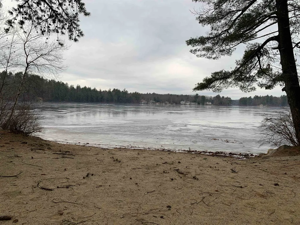 15 Woodhaven Drive Barrington NH 03825