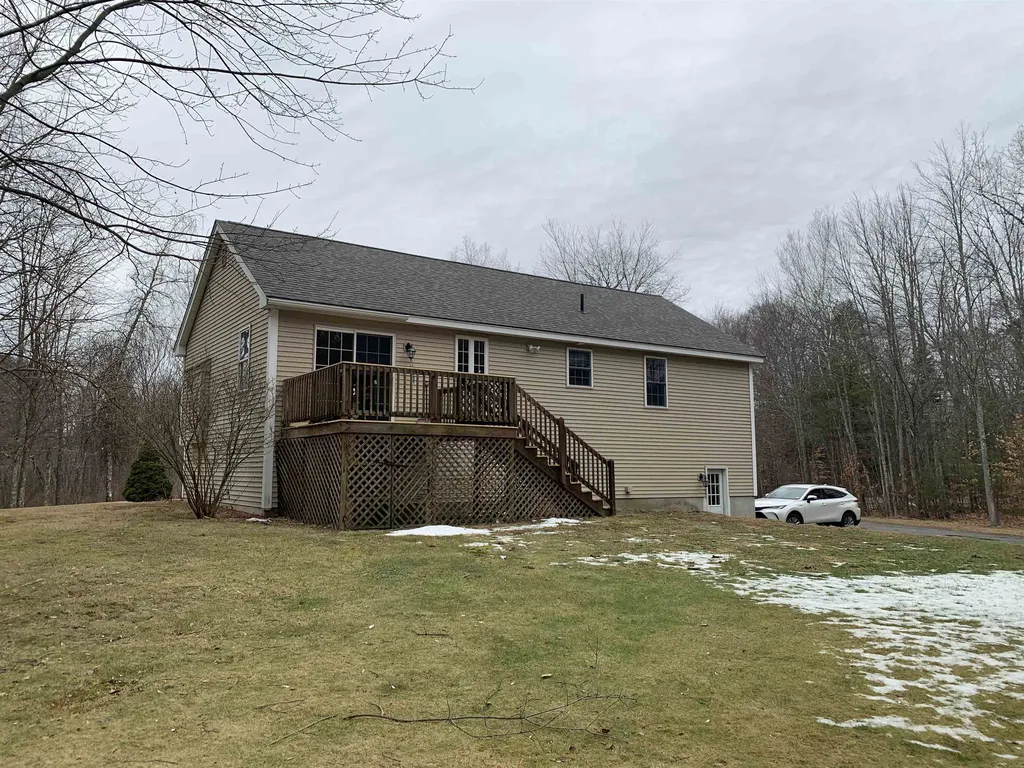 15 Woodhaven Drive Barrington NH 03825