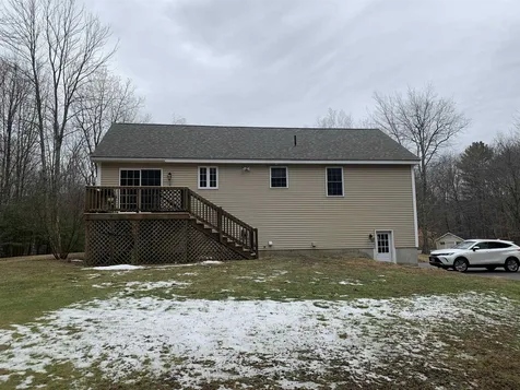 15 Woodhaven Drive Barrington NH 03825